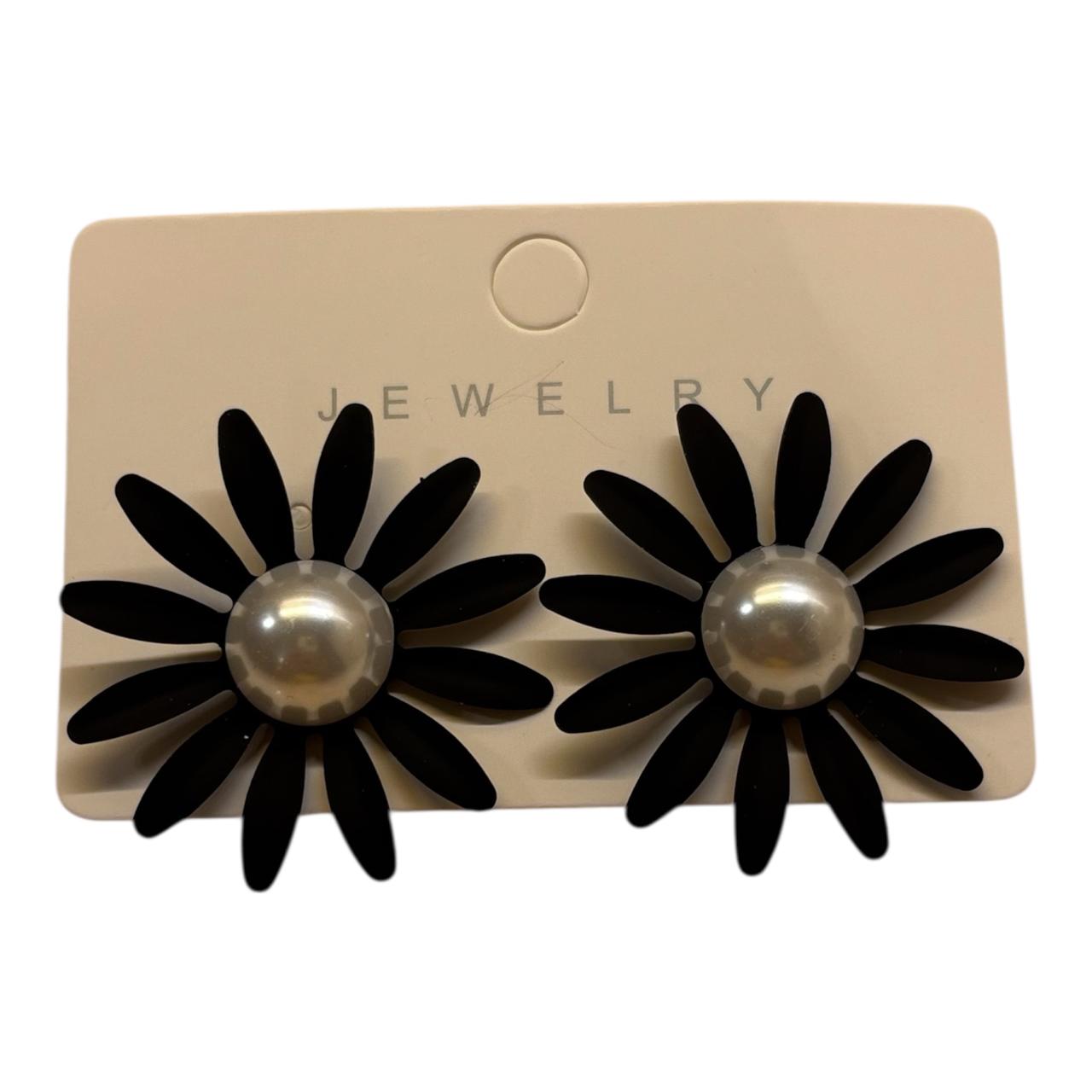 Floral Colourful Earrings in Korean Design for the glam look - RYZZ