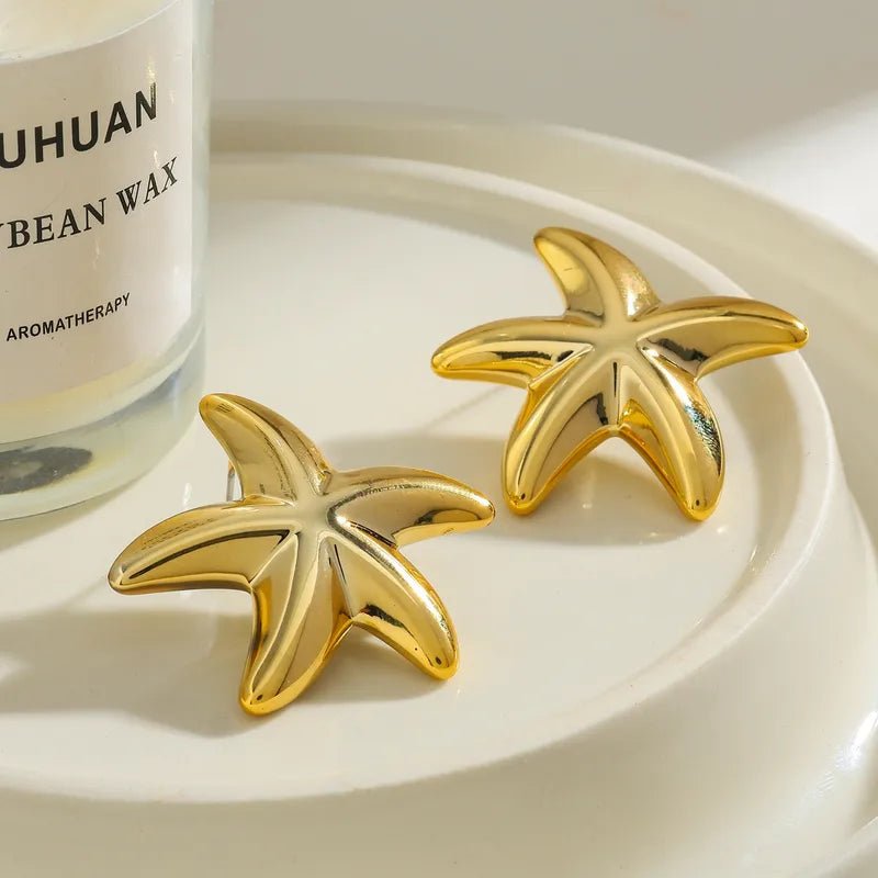 Starfish Design Alloy Earrings in Gold Plating - RYZZ