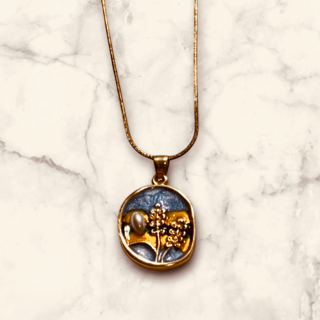 Golden Anti Tarnish Floral Enamel Pendant Clasp Necklace - RYZZ
