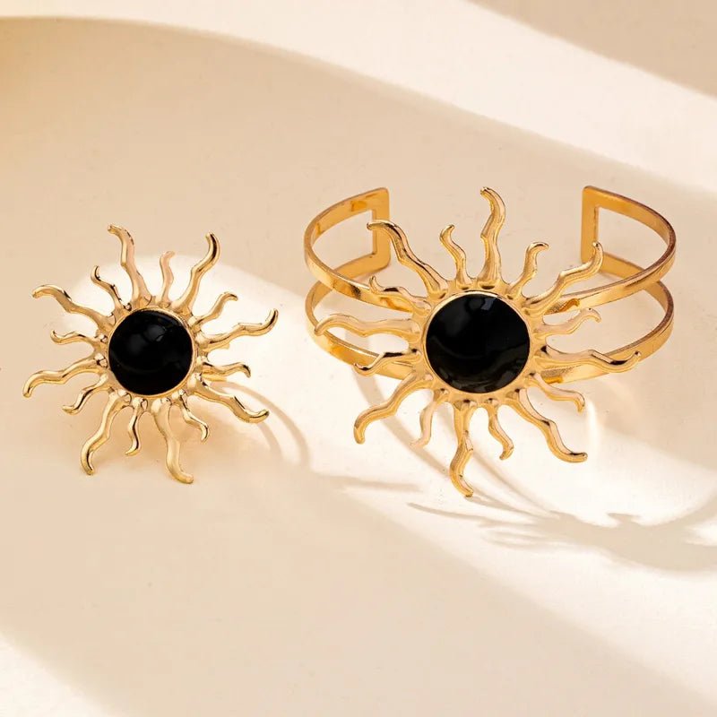 Sun Design Korean Jewelry Set Gold Plated Alloy - Bracelet and Adjustable Ring in Black Colour - RYZZ