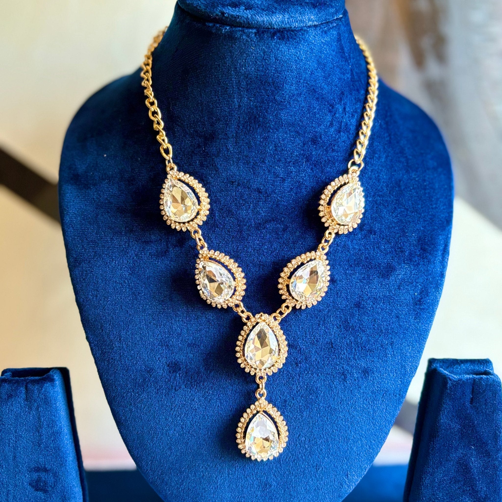 Lariat Design Silver Tone Statement Necklace in Brass Tear Drop Shaped Glass Crystals - RYZZ
