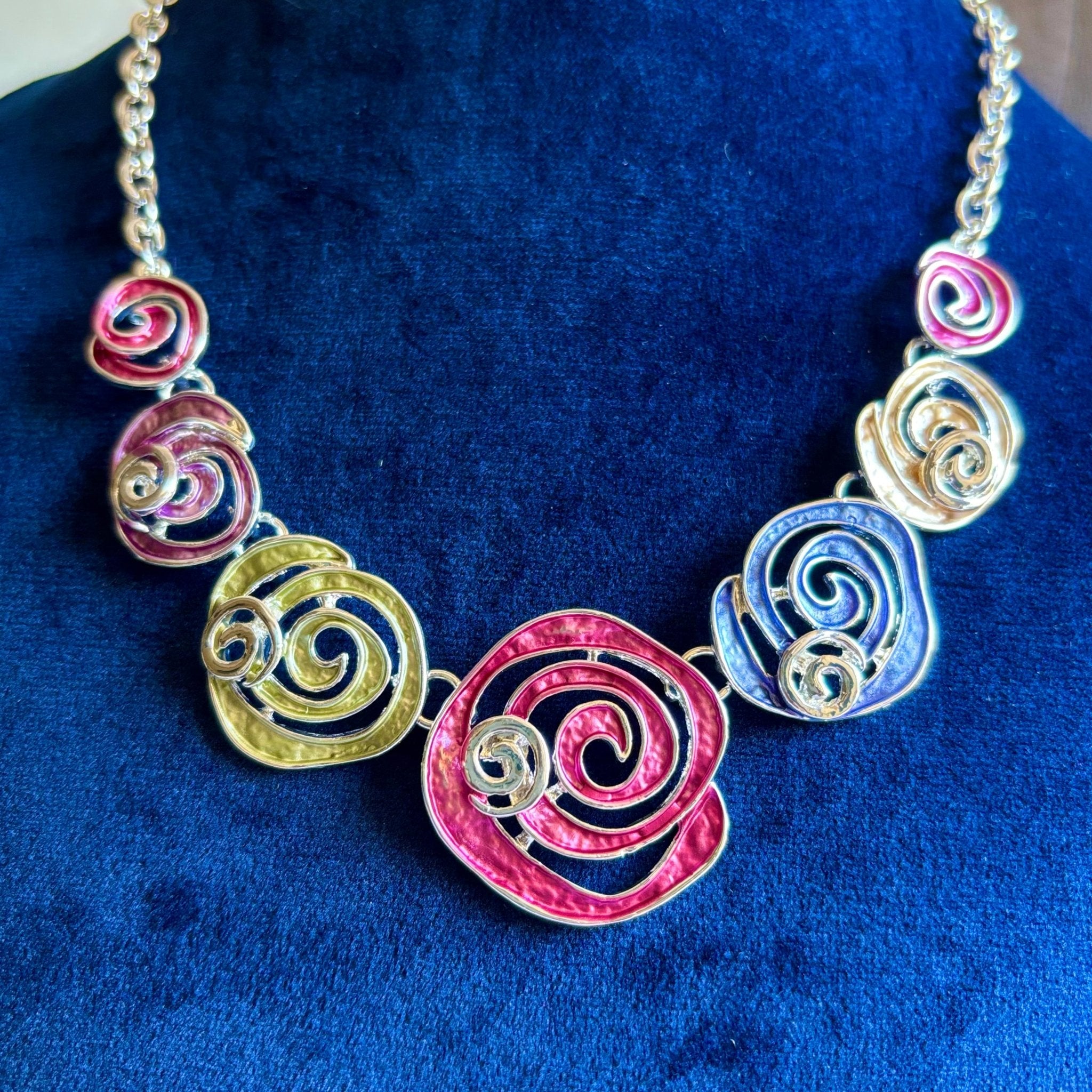 Multi Color Abstract Pattern Chunky Necklace and Earrings Set in Brass - RYZZ