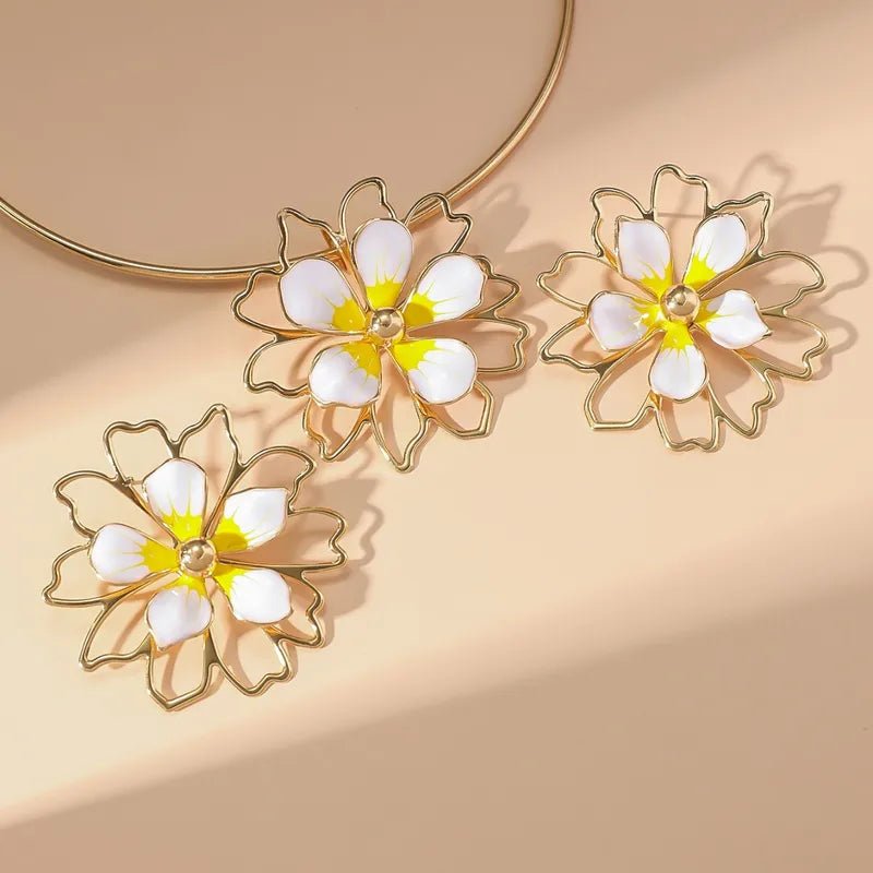 Yellow Retro Exaggerated Flower Alloy Women's Jewelry Set - Necklace and Earrings - RYZZ