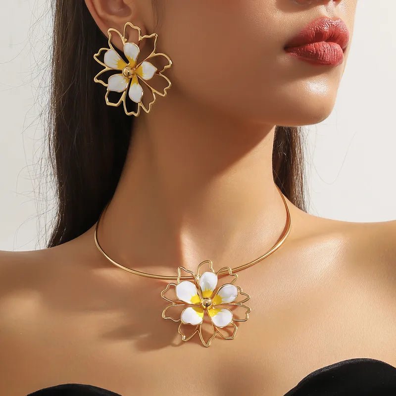 Yellow Retro Exaggerated Flower Alloy Women's Jewelry Set - Necklace and Earrings - RYZZ