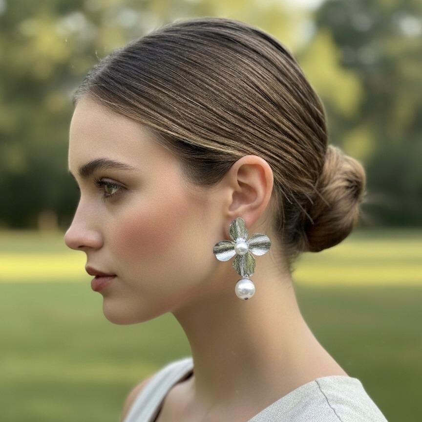 Chunky Metal with Pearl Korean Design Earrings - RYZZ