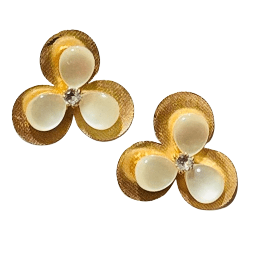 Floral Concept White Stones and Cubic Zirconia Stud Earrings in Gold Plating - RYZZ