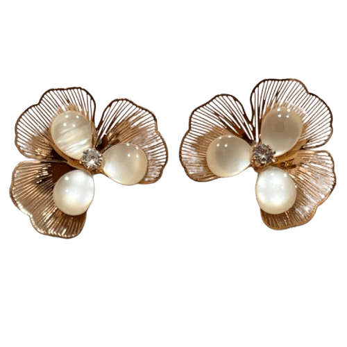 Golden Bloom Pearl-Accented Stud Earrings - RYZZ